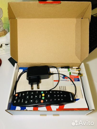 Приставка ресивер триколор GS B521
