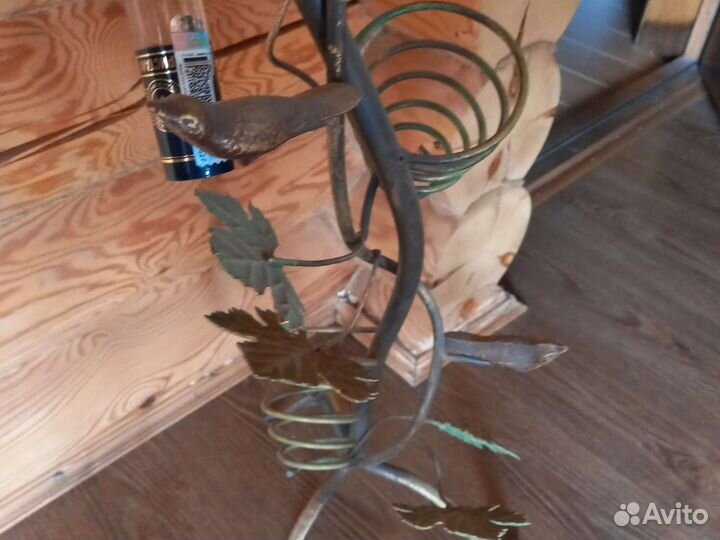 Кованная подставка для бутылок