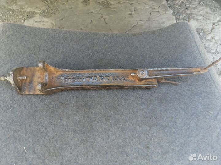 Ключ немецкий консервный