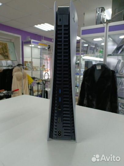 Sony playstation 5 + игра Demon's souls