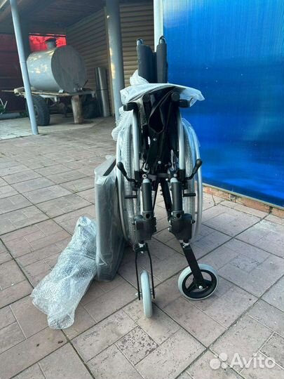 Инвалидная коляска новая