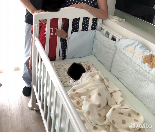 Детская кроватка