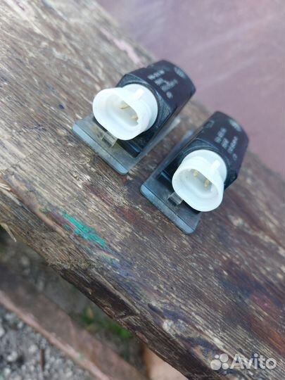 Фонарь подсветки номера Лада Веста универсал