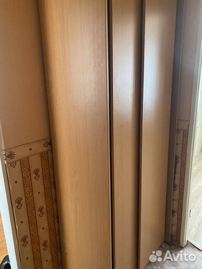 Шкаф для одежды бу