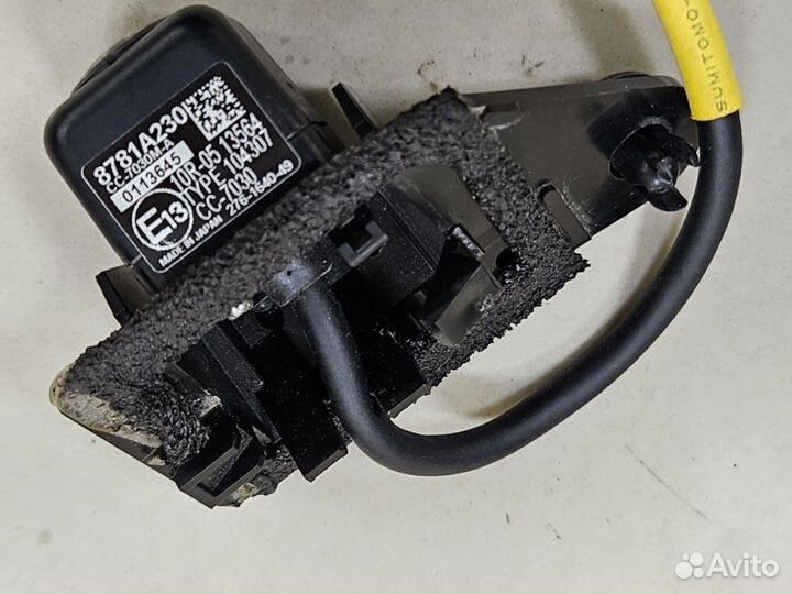 Камера заднего вида задняя Mitsubishi Outlander