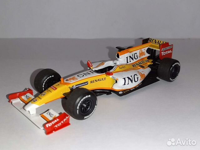 Редкая коллекционная модель Renault formula 1 2009