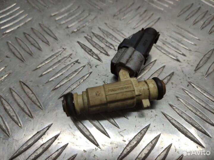 Форсунка Kia Sportage 2 джип 2.0 2007