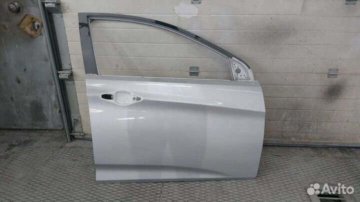 Дверь передняя правая Hyundai Solaris 2010-2017 г