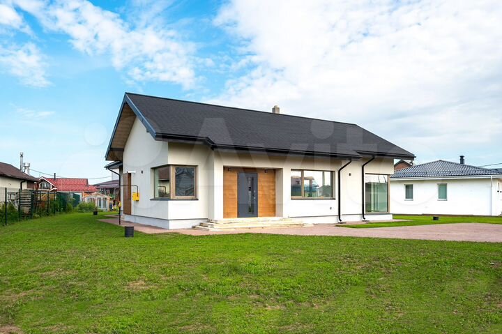 Дом 167 м² на участке 9,7 сот.