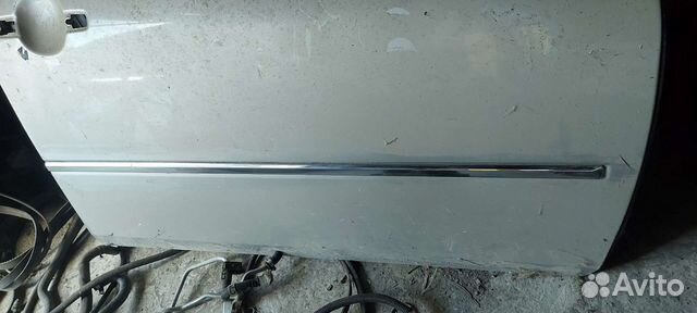 Молдинг двери передний правый на Nissan Fuga