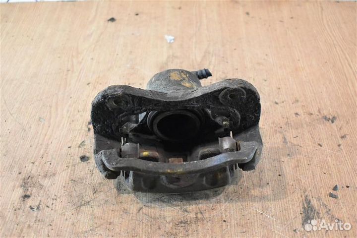 Суппорт тормозной передний правый Hyundai Tucson