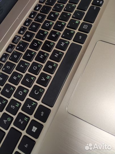 Игровой ноутбук Asus X540U, i7, 2gb видеокарта