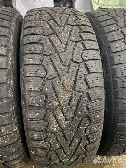 Pirelli Ice Zero 215/55 R17