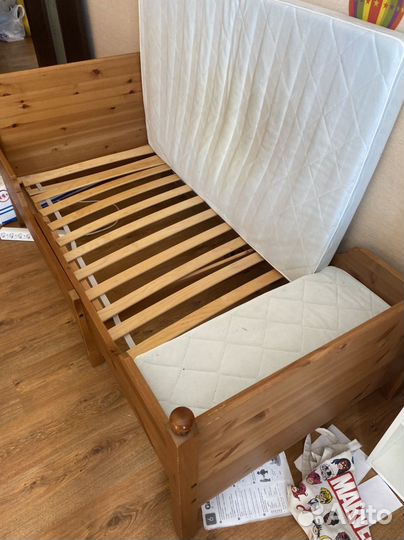 Кровать детская раздвижная деревянна