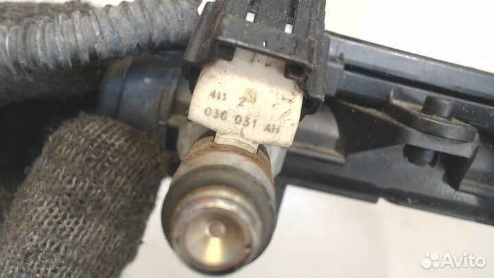 Рампа топливная Seat Ibiza 4, 2011