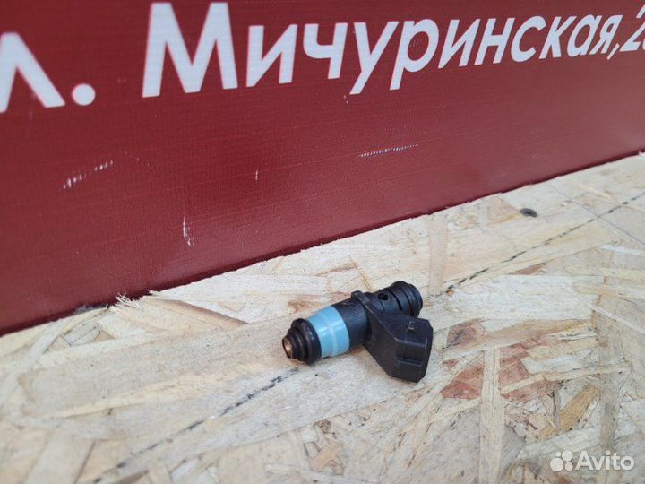 Форсунка топливная Renault Logan