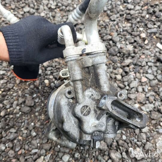 Компрессор кондиционера Opel Astra H 1.8