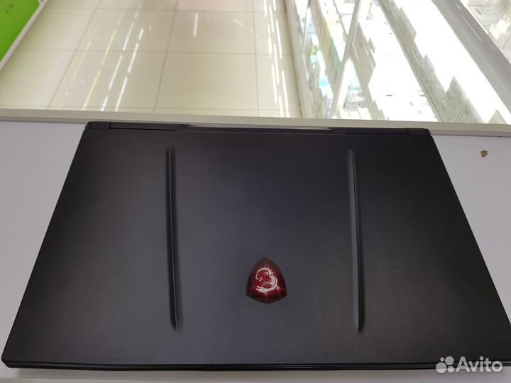 Игровой ноутбук MSI-MS-17E8