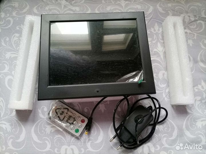 Цифровая фоторамка Digma 8