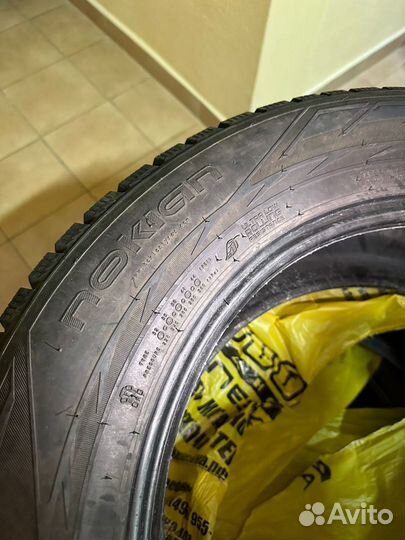 Nokian Tyres Hakkapeliitta R2 SUV 235/60 R18 107R