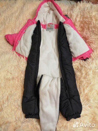 Продам комбинезон для девочки