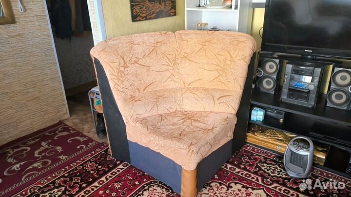 Угловой диван