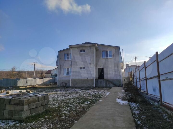 Дом 190 м² на участке 10 сот.