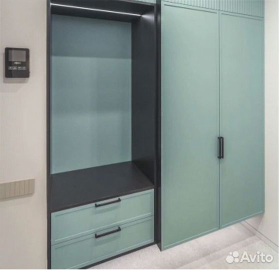 Прихожая на заказ для студии