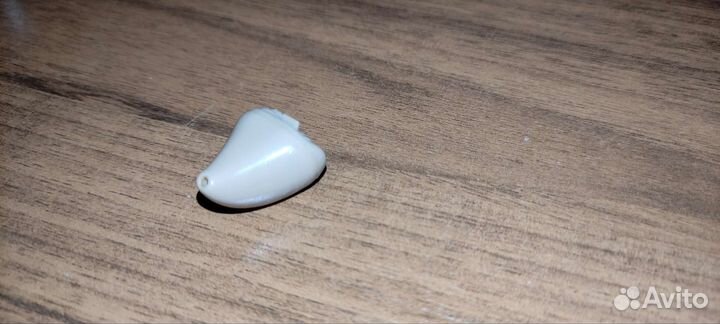 Слуховой аппарат новый