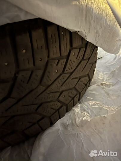 Gislaved NordFrost 100 215/55 R17