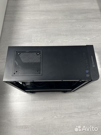 Корпус thermaltake view 21 tg