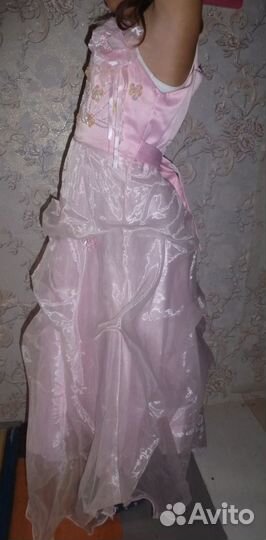 Платье праздничное