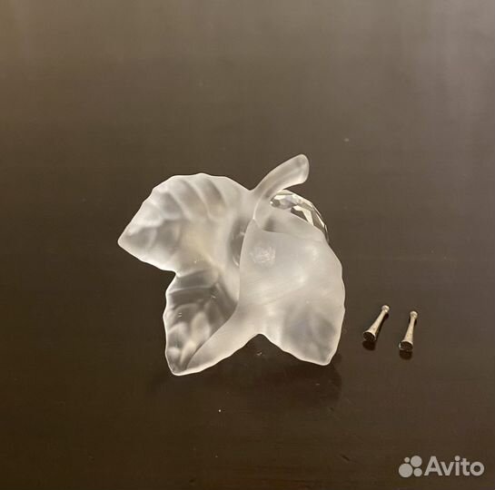Улика на листике swarovski