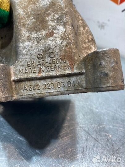 Кронштейн двигателя правый Mercedes Ml W164 OM642