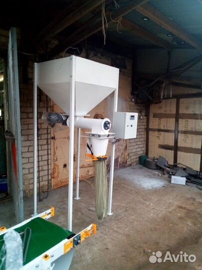 Дозатор весовой для пеллет, зерна, корма