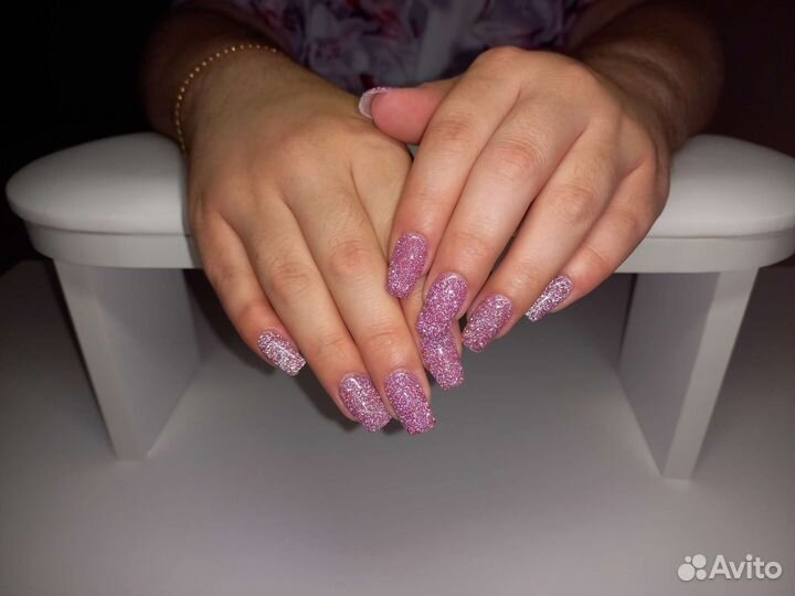 Маникюр с покрытием гель лак, модель на маникюр