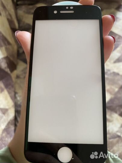 Защитное стекло на iPhone 7 plus