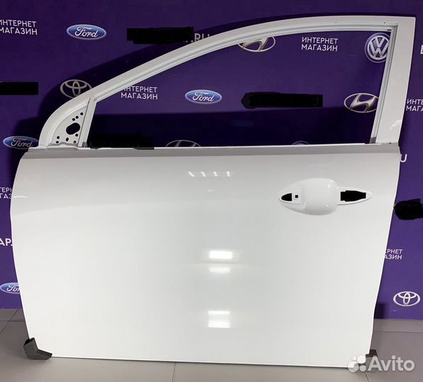 Дверь передняя левая белая Kia Rio 11-17