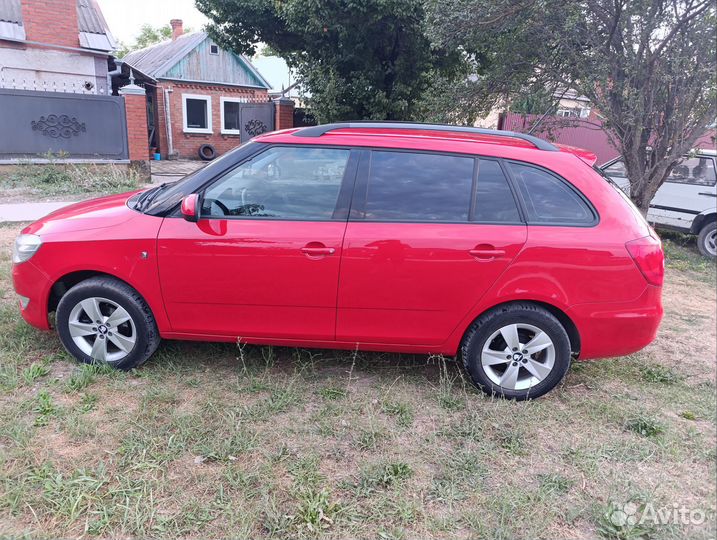 Skoda Fabia 1.6 AT, 2014, 200 000 км