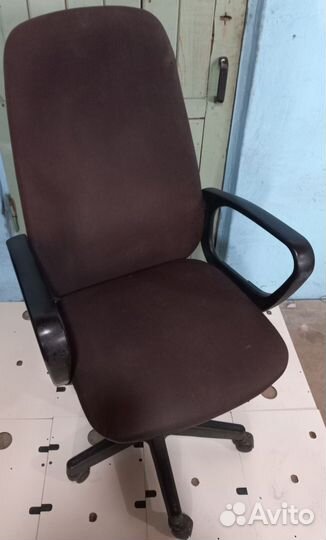 Компьютерное кресло