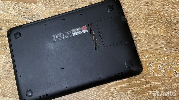 Ноутбук asus x555d