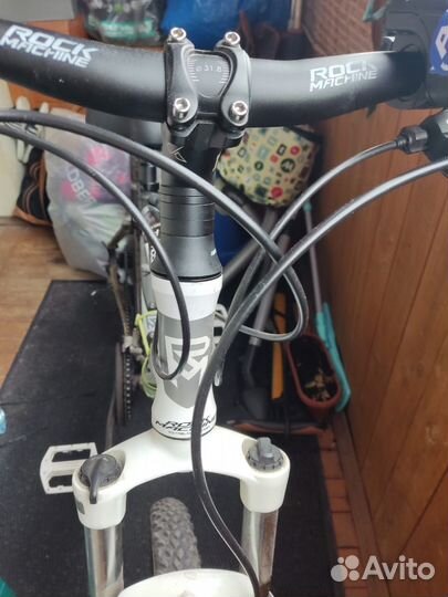 Rock machine typhoon 70