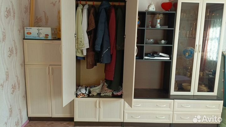 Стенка, шкаф, комод