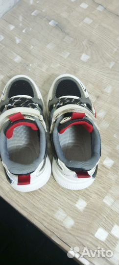 Кроссовки на мальчика 27 размер