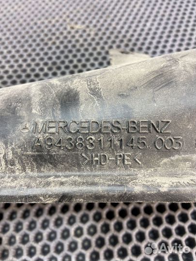 Воздуховод Mercedes Benz Actros-1832 отопителя