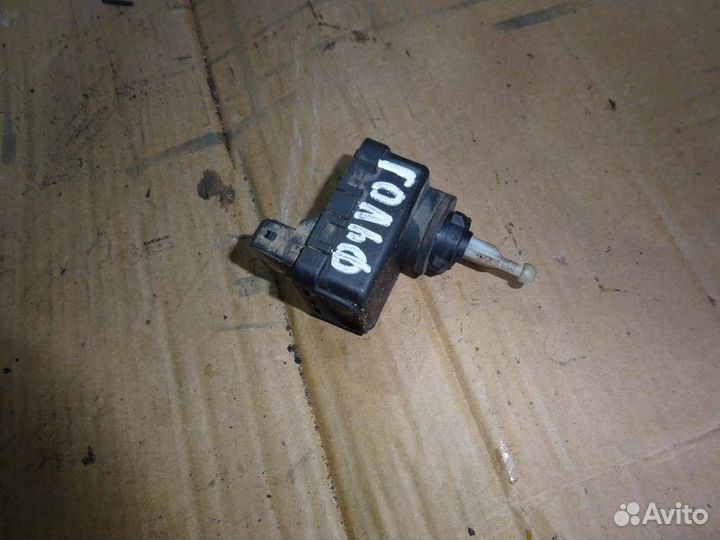 Моторчик корректора фары Volkswagen Golf III/Vent