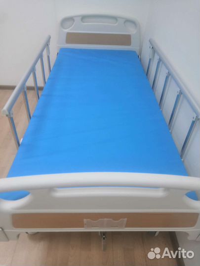 Медицинская кровать