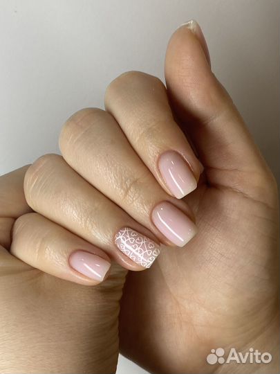 Маникюр белые росы Наращивание ногтей пашенный
