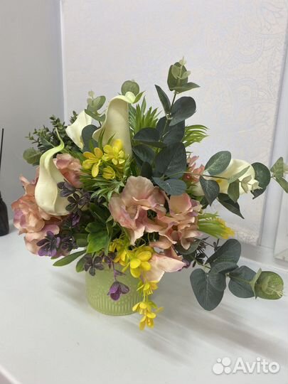 Цветочная композиция на стол