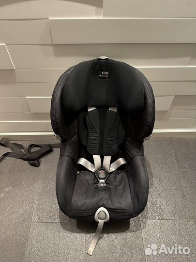 Автокресдо деткое Britax Romer trifix от 9 мес